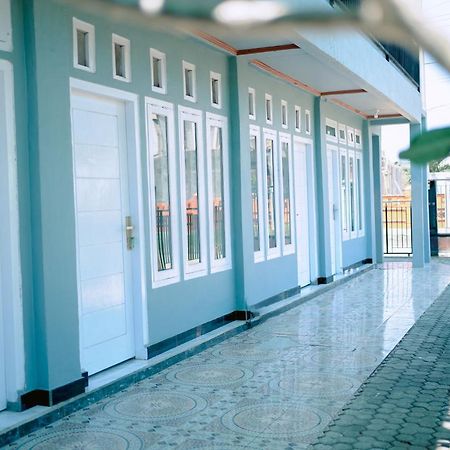 Getrudis Guesthouse Labuan Bajo Eksteriør bilde